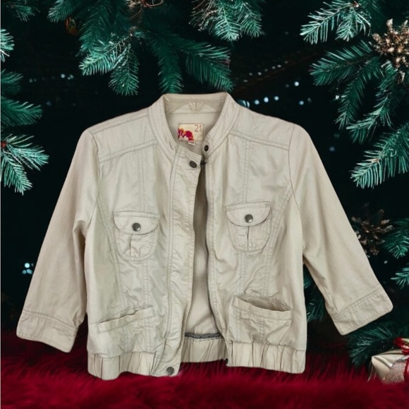 Forever 21 Cropped Jacket - Picture 1 of 9